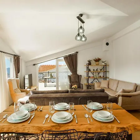 Apart Ilker Apartment *